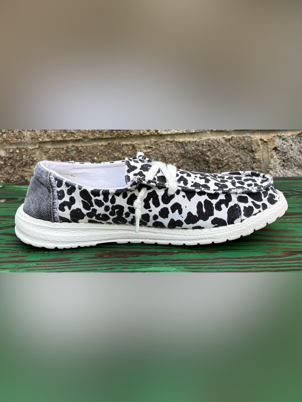 Gypsy Jazz Womens Shoes Slip On Black & White Cow Size 8